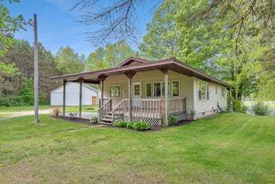 /international/us/16436-45th-avenue-barryton-mi-110099663719/
