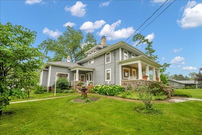 /international/us/11516-country-club-road-woodstock-il-110108906388/