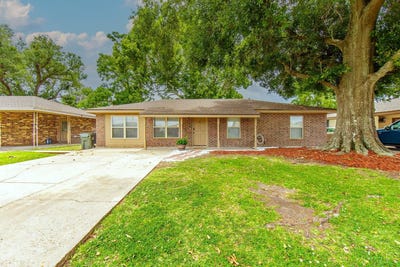 /international/us/212-hampton-st-houma-la-110099715290/