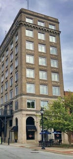 /international/us/327-main-st-floor-3-greenwood-sc-110105315706/