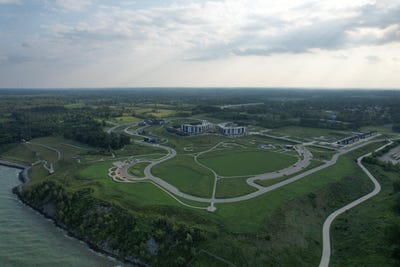 /international/us/9475-e-lake-vista-pkwy-oak-creek-wi-110100392485/