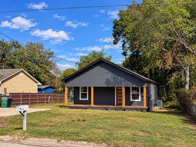 /international/us/611-wilson-street-denton-tx-110120831088/
