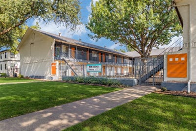 /international/us/4618-reiger-avenue-dallas-tx-110108167133/