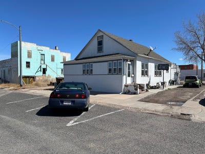 /international/us/829-15th-ave-sidney-ne-110093080354/