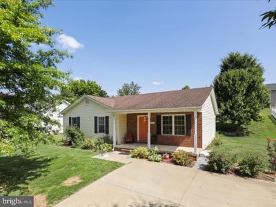 /international/us/1114-ashby-street-front-royal-va-110107724531/