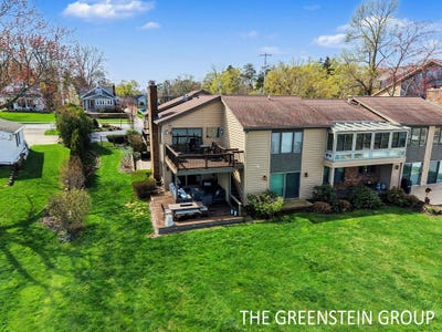 /international/us/1641-s-shore-drive-holland-mi-110107658546/