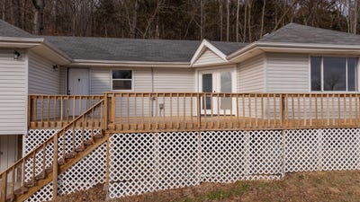 /international/us/33120-state-highway-413-galena-mo-110108027420/