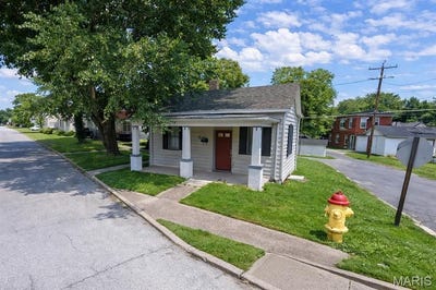 /international/us/400-n-5th-street-belleville-al-110106351105/