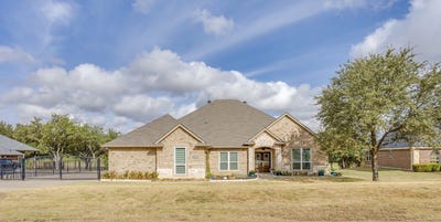 /international/us/703-country-club-drive-joshua-tx-110120063620/