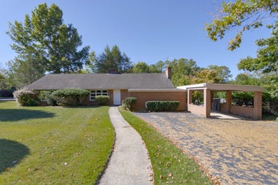 /international/us/904-ruffner-pl-lexington-va-110120038039/