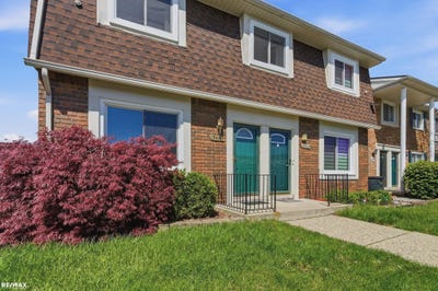 /international/us/13456-denver-circle-sterling-heights-mi-110107957471/