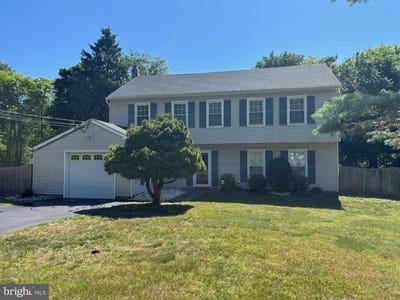 /international/us/20-bock-boulevard-howell-nj-110108553046/