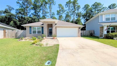 /international/us/10557-queens-gate-cir-pensacola-fl-110108588467/