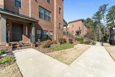 /international/us/12-brownstone-lane-southern-pines-nc-110106499896/