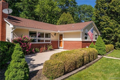 /international/us/3922-n-hampton-brook-drive-hamburg-ny-110108806178/