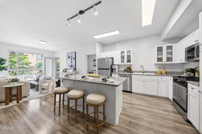 /international/us/100-south-alameda-street-los-angeles-ca-110108570697/