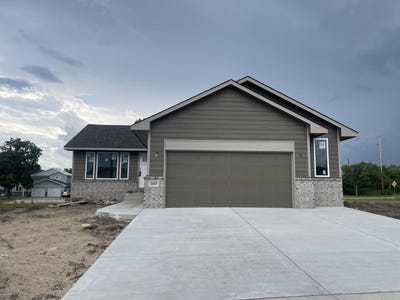 /international/us/1631-n-magnolia-ct-andover-ks-110100370251/