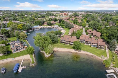 /international/us/6520-harbor-place-ne-prior-lake-mn-110108146891/