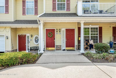 /international/us/30-oxford-court-englishtown-nj-110107755750/