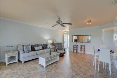 /international/us/5730-pelican-pointe-drive-sebastian-fl-110108495865/