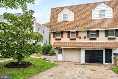 /international/us/1729-n-hills-drive-norristown-pa-110119991456/