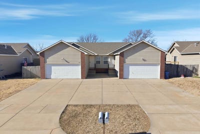 /international/us/1018-1020-e-karla-ct-haysville-ks-110105703019/