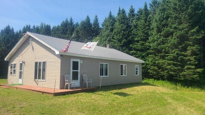 /international/us/275-boundary-line-road-bridgewater-me-110101211404/