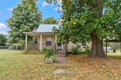 /international/us/402-pine-street-blackburn-mo-110101869269/
