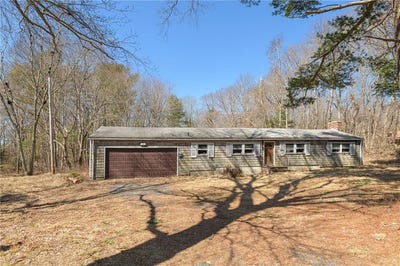 /international/us/213-hallville-road-exeter-ri-110098618167/?lang=en