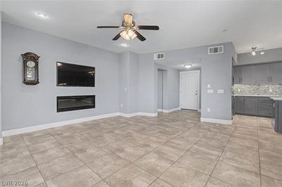 /international/us/2555-hampton-road-henderson-nv-110109277176/
