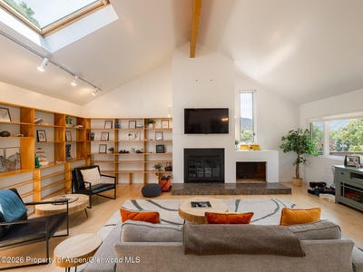 /international/us/216-e-homestead-drive-basalt-co-110109216992/
