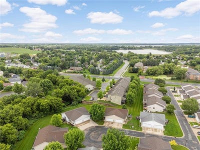 /international/us/1110-lilac-court-waconia-mn-110100519078/
