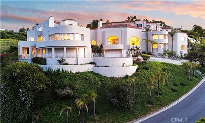 /international/us/702-via-la-cuesta-palos-verdes-estates-ca-110107762942/