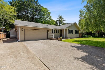 /international/us/2750-ne-harney-drive-newport-or-110108451658/