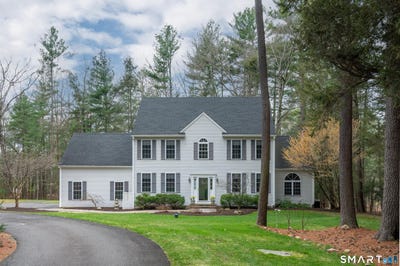 /international/us/54-bear-run-woodbury-ct-110107209303/