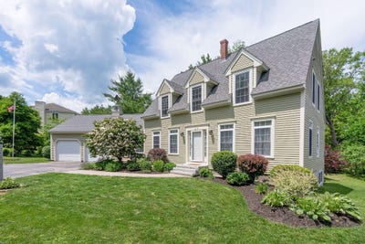 /international/us/43-alice-court-portland-me-110109067766/