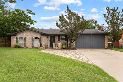 /international/us/6608-mccoy-court-watauga-tx-110107890382/