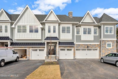 /international/us/160-eagle-way-eatontown-nj-110109753887/