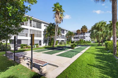 /international/us/39th-st-ne-39-street-lighthouse-point-fl-110110369036/