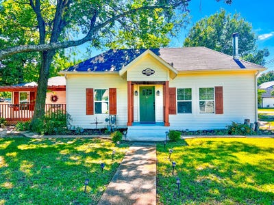 /international/us/182-douglas-street-van-alstyne-tx-110107885932/