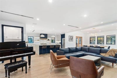 /international/us/4627-ethel-ave-sherman-oaks-ca-110107752457/