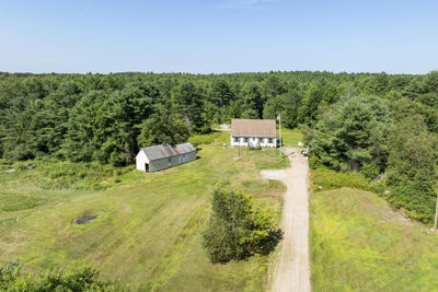 /international/us/64-litchfield-road-bowdoin-me-110100467801/