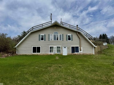 /international/us/7285-mayville-rd-marlette-mi-110108019167/