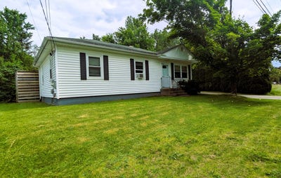 /international/us/101-drummond-avenue-waterville-me-110100446772/