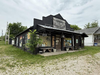/international/us/510-w-1st-street-mountain-grove-mo-110108025480/