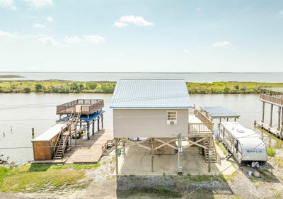 /international/us/8209-redfish-st-chauvin-la-110085745138/