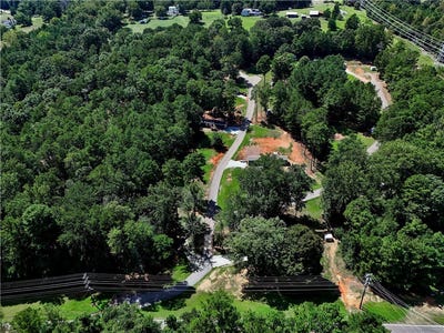 /international/us/104-waccamaw-lane-central-sc-110120065311/