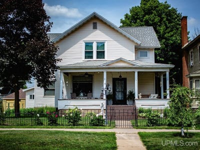 /international/us/111-e-main-street-negaunee-mi-110109136096/