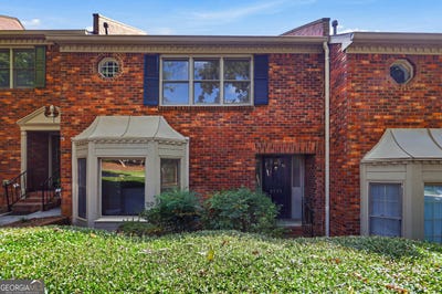 /international/us/6305-windsor-trace-drive-peachtree-corners-ga-110120561908/