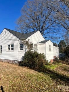 /international/us/3950-alpine-avenue-midland-nc-110107255650/